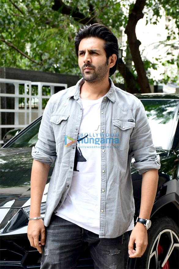 Photos: Kartik Aaryan snapped at the T-Series office in Andheri