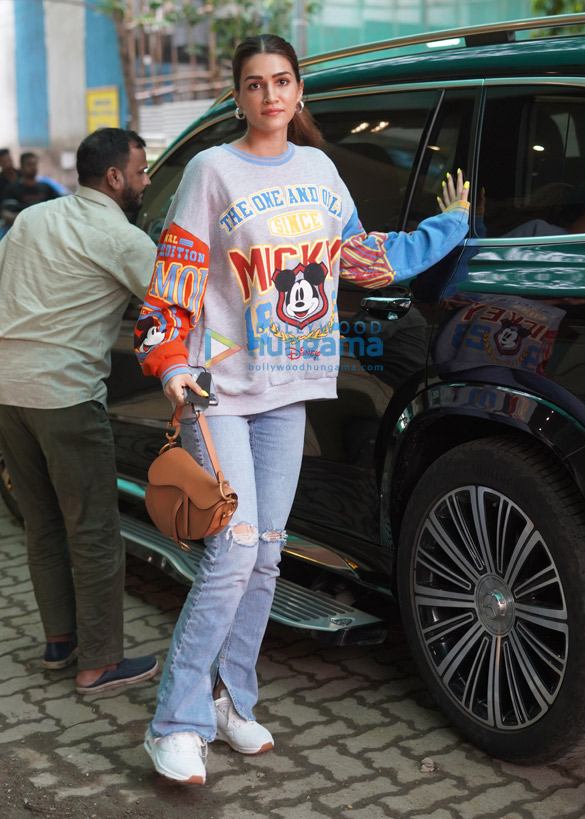 Photos: Kriti Sanon spotted at a clinic in Juhu