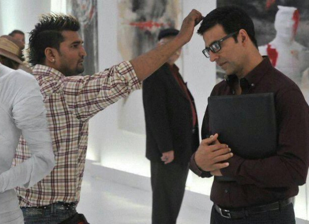 Akshay Kumar mourns the loss of his hairdresser Milan Jadhav: ‘Still can’t believe you’ve left us’