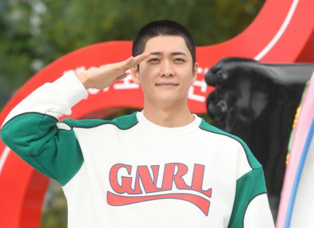 Extraordinary Attorney Woo star Kang Tae Oh officially enlists in military; will complete service in 2024