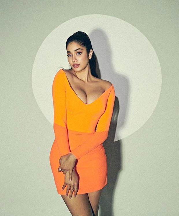 bollywood actress in orange dress Chic look on point Rakul Preet stuns in figure-flattering orange bodycon dress! #rakulpreetsingh #rakulpreet #celebrityfashion #bollywoodactress #actresslife #stylefashion #bombaytimes