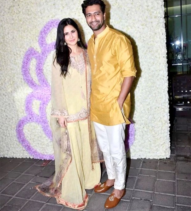 Katrina Kaif-Vicky Kaushal twin in yellow as they attend Ganesh Chaturthi  celebrations hosted by Arpita Khan Sharma : Bollywood News - Bollywood  Hungama