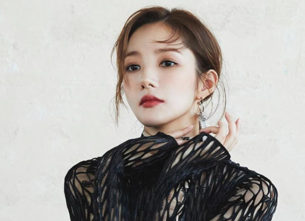 Love In Contract star Park Min Young’s agency confirms she broke up with controversial wealthy businessman Kang; did not receive monetary benefits from him