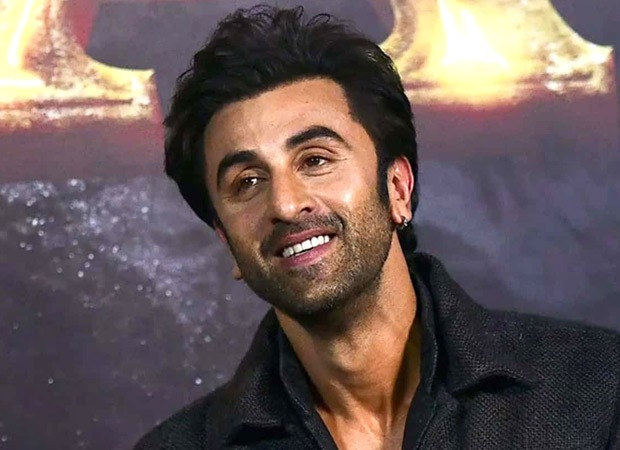 Ranbir Kapoor helps over-enthusiastic fans after they fall off the barricades in an attempt to take selfies with him; watch