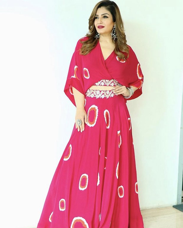raveena tandon red dress Raveena Tandon looks ravishing in red hot gown!
