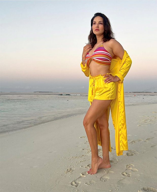 Sari Leone Hot Xxx - Sunny Leone looks too hot to handle in multi-colour bikini top and yellow  shorts in Maldives : Bollywood News - Bollywood Hungama