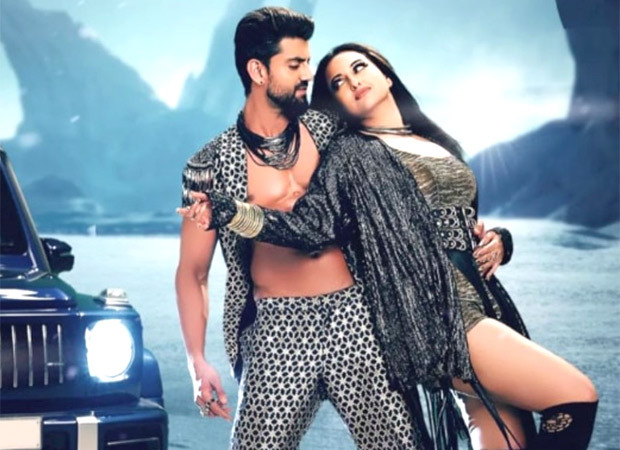 Blockbuster' song out: Electric chemistry between Sonakshi Sinha and Zaheer  Iqbal is refreshing; watch : Bollywood News - Bollywood Hungama