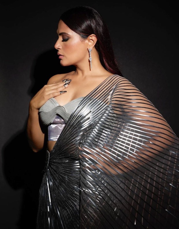 Richa Chadha is beauty personified in Amit Aggarwal’s metallic structured saree worth Rs. 1.10 Lakh at Ayushmann Khurrana’s Diwali bash Richa Chadha is beauty personified in Amit Aggarwal’s metallic structured saree worth Rs. 1.10 Lakh at Ayushmann Khurrana’s Diwali bash
