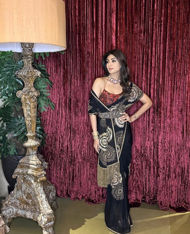 shilpa shetty black dress