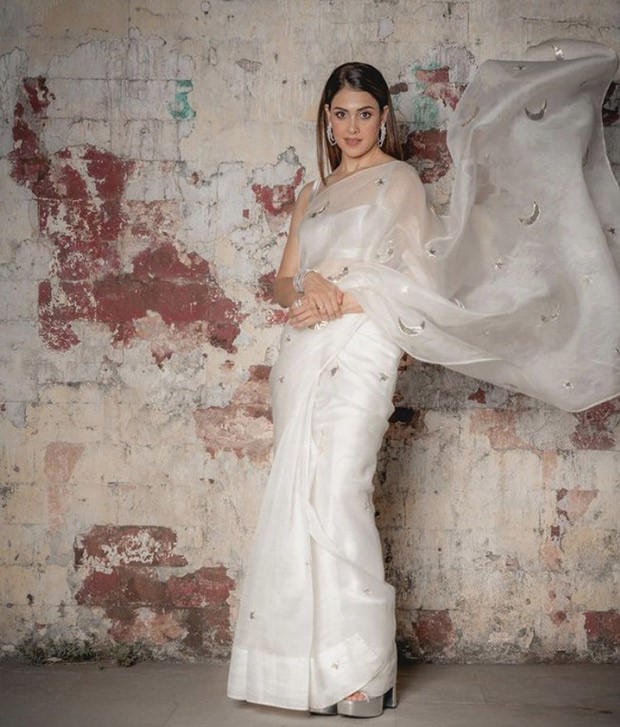 Genelia D'souza mesmerises in a kapardara sheer ivory saree for Rs. 26,000 for Ved promotions : Bollywood News - Bollywood Hungama
