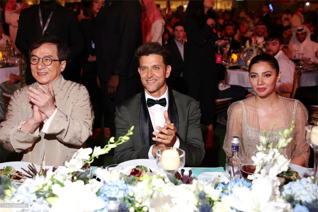 THIS photo of Hrithik Roshan, Jackie Chan and Mahira Khan is taking the internet by storm; see more pictures : Bollywood News - Bollywood Hungama