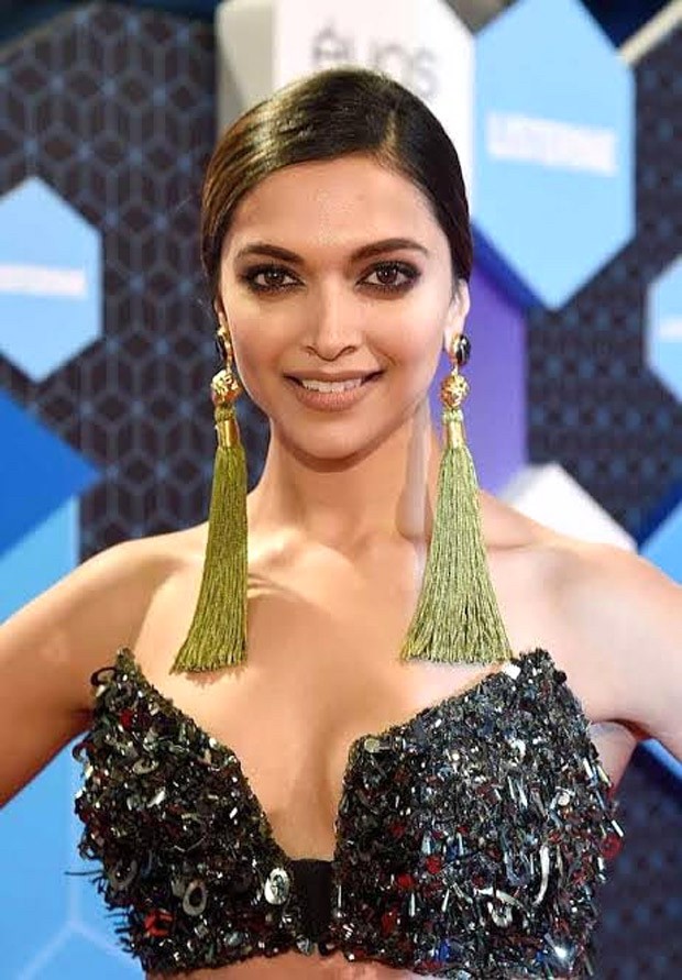 Happy Birthday Deepika Padukone: From Chaandbaalis to shoulder dusters,  five striking earrings from Deepika's jewellery collection that we would  love : Bollywood News - Bollywood Hungama