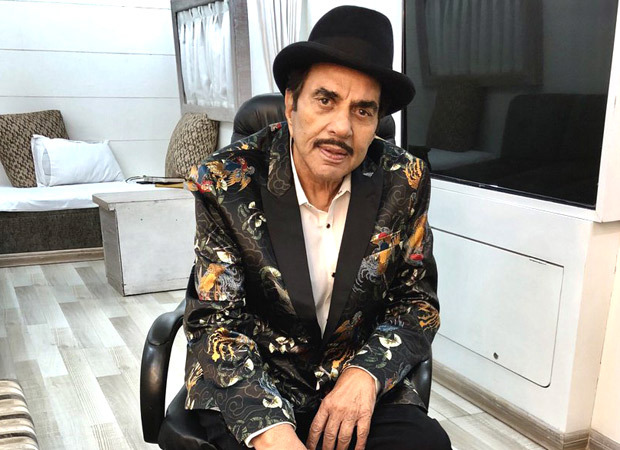 Veteran actor Dharmendra opens up about working with Karan Johar; says, “Working on Rocky Aur Rani Ki Prem Kahani was like having home food”