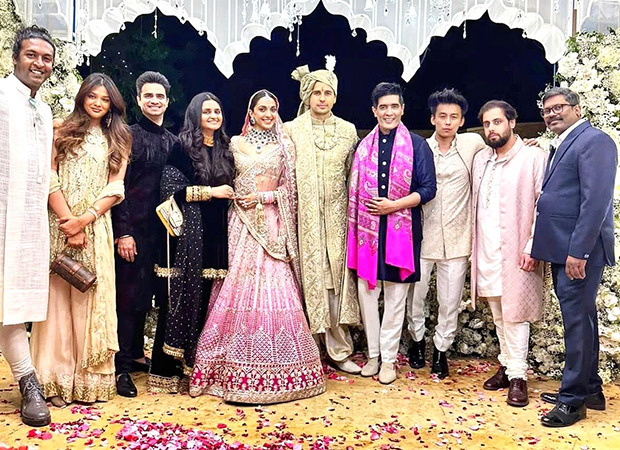 Kiara Advani and Sidharth Malhotra look picture-perfect in these UNSEEN  Wedding photos with Manish Malhotra : Bollywood News - Bollywood Hungama