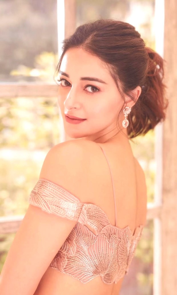 Ananya Panday is straight out of a dream in a summery pastel pink Lehenga  by Amit Aggarwal : Bollywood News - Bollywood Hungama
