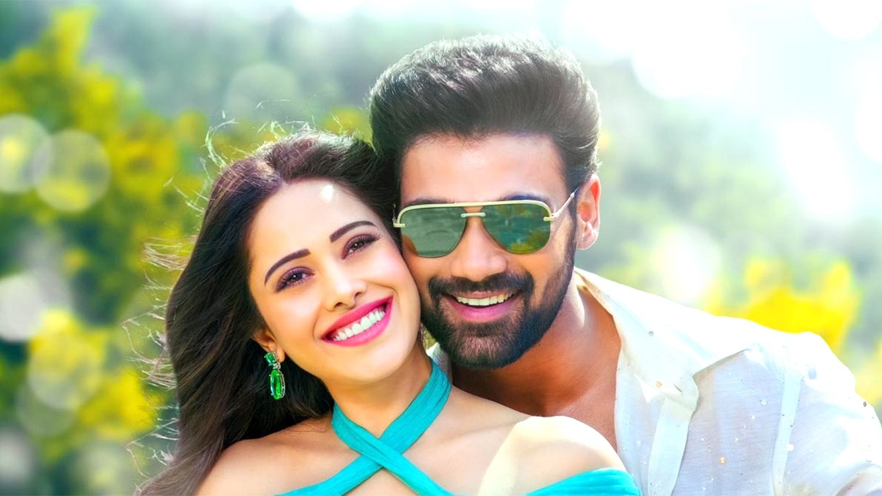 Karthi and Rakul Preet new promo from Dev