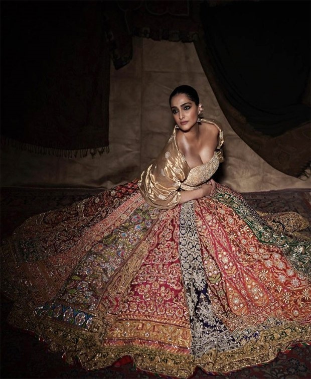 sonam kapoor party wear dresses Fashionista Sonam Kapoor: A great inspiration for fashion bloggers