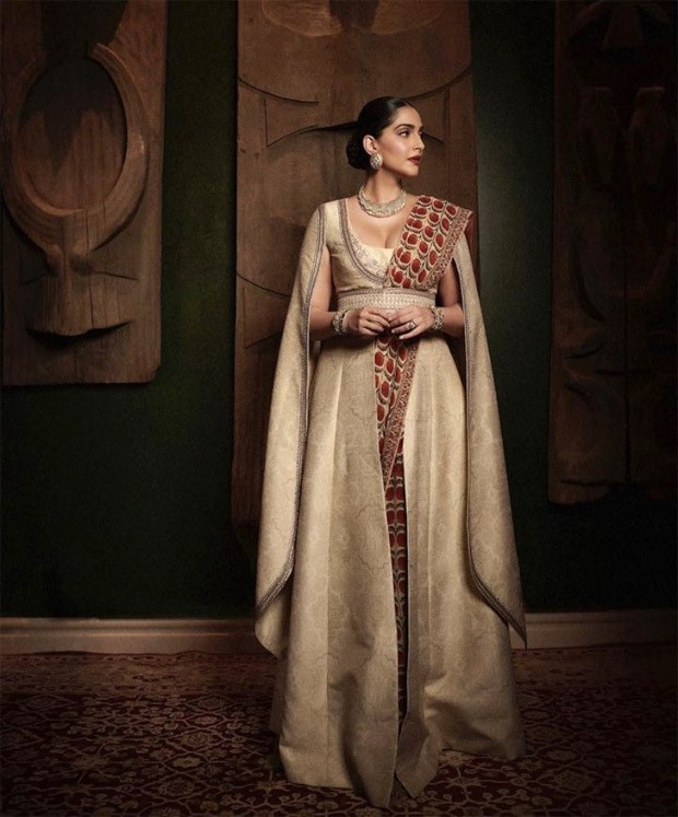 sonam kapoor party wear dresses Fashionista Sonam Kapoor: A great inspiration for fashion bloggers
