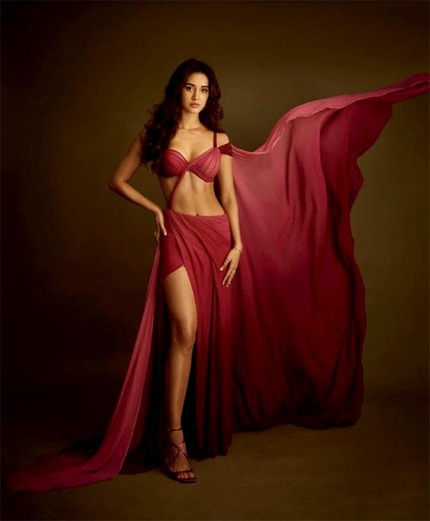 disha patani pink dress Disha Patani turned up the heat at Grazia Millennial Awards in glam rose  pink cut out gown : Bollywood News