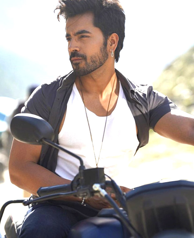 After Missing Out On A Role In SLB's Heeramandi, Gautam Gulati Bags  International Web Series!