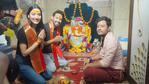 Vikrant Massey and 12th Fail team visit Mahakaleshwar temple to celebrate the success of Vidhu Vinod Chopra directorial