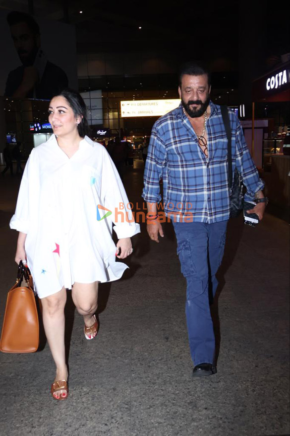 Photos: Rani Mukerji, Sidharth Malhotra and others snapped at the airport