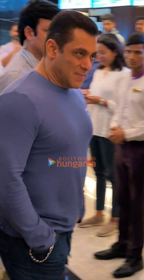 Photos: Tiger 3 stars Salman Khan, Katrina Kaif and Emraan Hashmi snapped at a fan meet and greet event