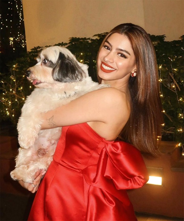 khushi kapoor red dress Khushi Kapoor Is Giving Us Major Glam Goals In This Stunning Burgundy Look.Would You Wear This Outfit? #khushikapoor #ar #bollywoodstylefile