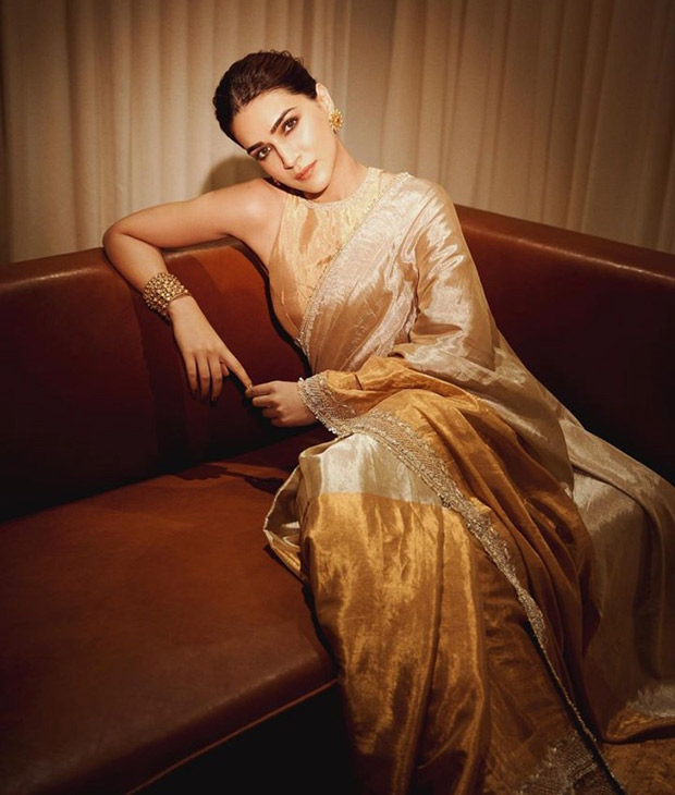 Kriti Sanon keeps it classic in gold and silver tissue saree worth  Rs.69,850 69850 : Bollywood News - Bollywood Hungama