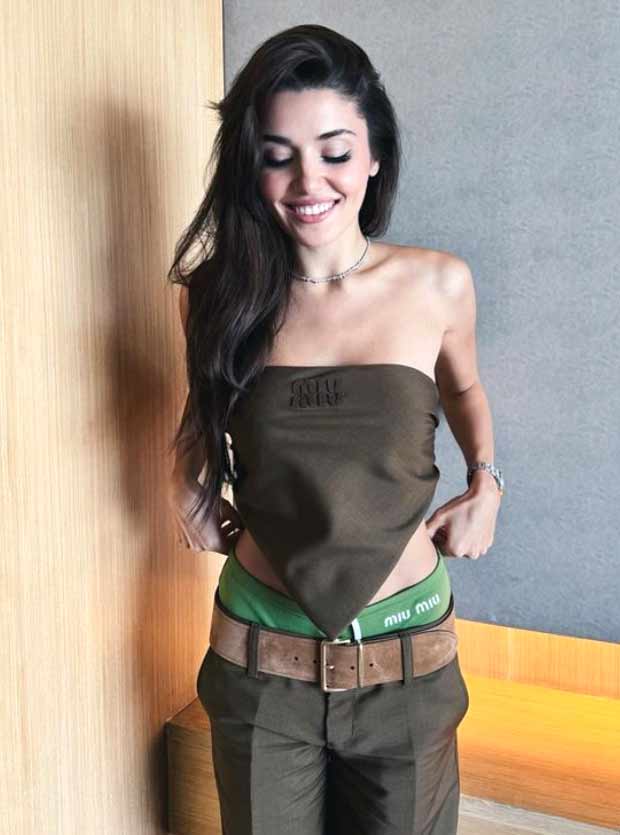 why turkish actress wear short dress Turkish Actress Summer Dresses