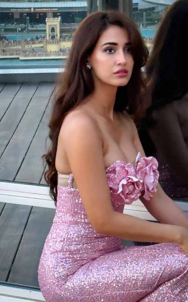 Disha Patani looks breath-taking in Pink Slit dress : Bollywood News -  Bollywood Hungama