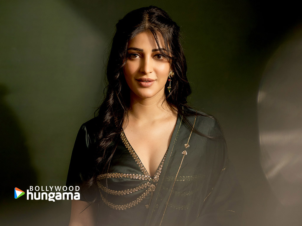 Shruti Haasan Wallpapers Shruti haasan 7 13 Bollywood Hungama shruti-haasan-wallpapers-shruti-haasan-7-13-bollywood-hungama