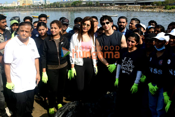 Photos: Celebs participate in the End Plastic Pollution drive on World Environment Day hosted by Asif & Saher Bhamla of Bhamla Foundation