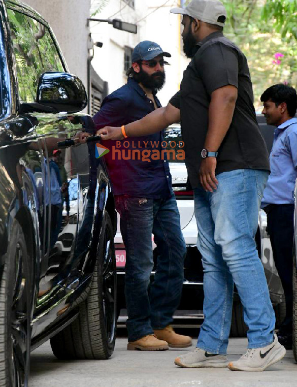 Photos: Kartik Aaryan snapped outside Maddock Films’ office in Santacruz