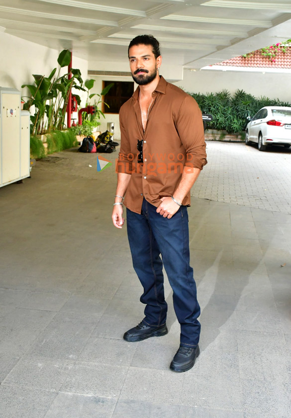 Photos: Sooraj Pancholi, Suniel Shetty, Aakanksha Sharma and others snapped promoting their film Kesari Veer