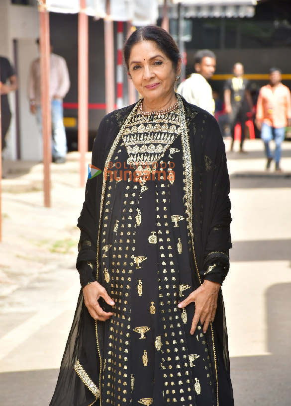 Photos: Aditya Roy Kapur, Sara Ali Khan, Ali Fazal, Fatima Sana Shaikh and others snapped promoting Metro... In Dino on the sets of The Kapil Sharma Show