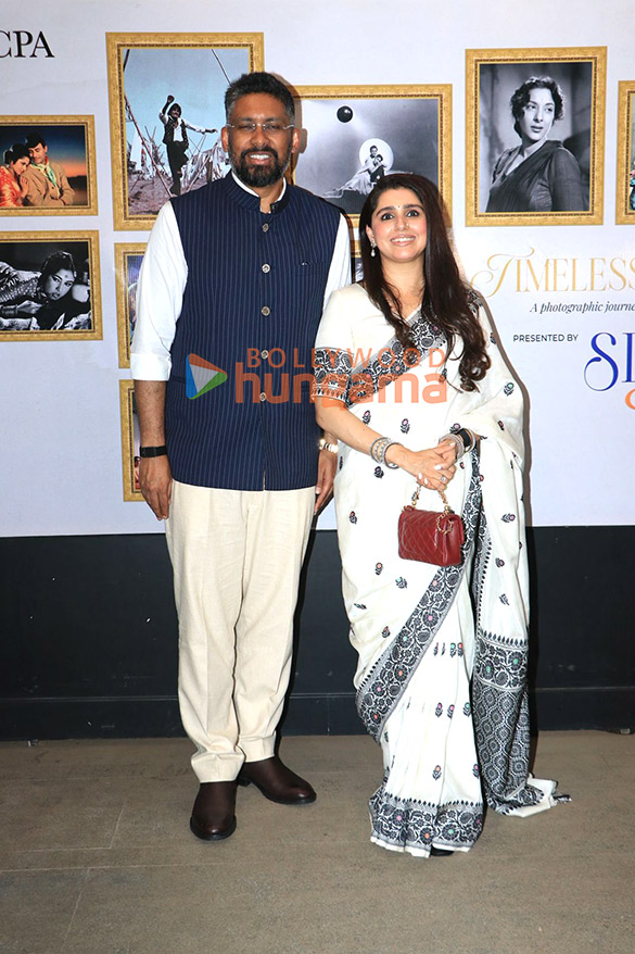 Photos: Ajay Devgn, Ashish Chowdhry and others snapped at exhibition