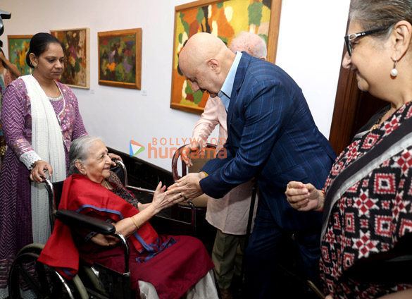 Photos: Anupam Kher inaugurates Parallel Retrospectives of Padmashri Ratan Parimoo and Naina Dalal at NGMA