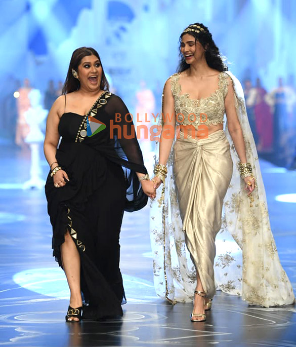 Photos: Daisy Shah turned showstopper at the Global India Couture Week where Dr. Tvacha presented Manali Jagtap's Festive Resort Wear Collection