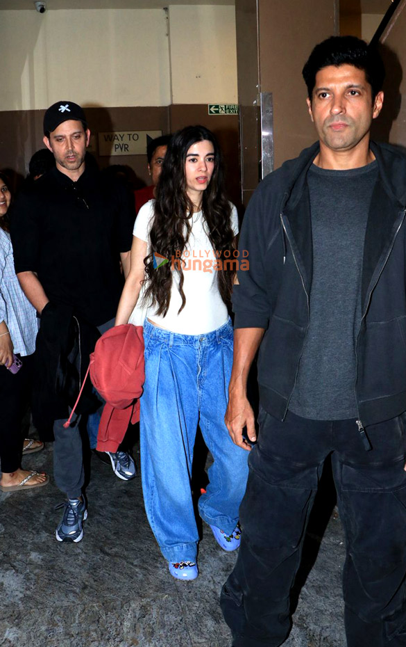 Photos: Hrithik Roshan, Saba Azad, Farhan Akhtar and Shibani Dandekar snapped at Juhu PVR