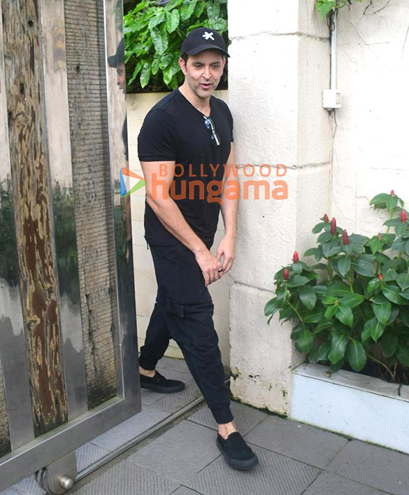 Photos: Hrithik Roshan spotted outside dental clinic in Bandra