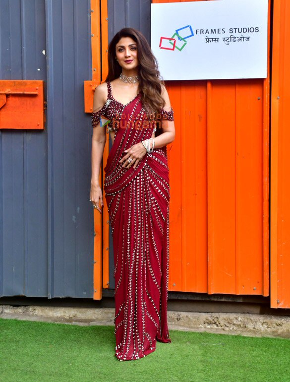 Photos: Shilpa Shetty, Govinda and Bharti Singh snapped on set for Super Dancer’s grand finale shoot