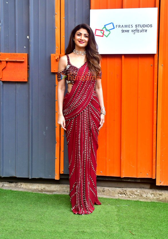 Photos: Shilpa Shetty, Govinda and Bharti Singh snapped on set for Super Dancer’s grand finale shoot
