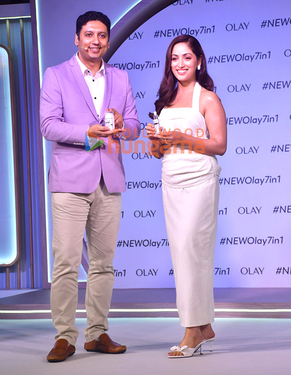 Photos: Yami Gautam Dhar snapped at OLAY product launch event