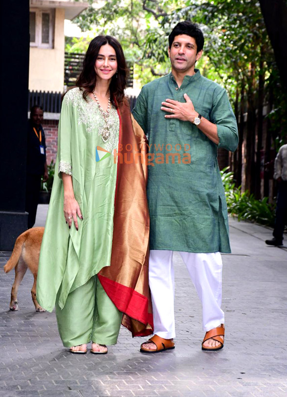 Photos: Farhan Akhtar, Shibani Dandekar and Ritesh Sidhwani snapped during Diwali puja