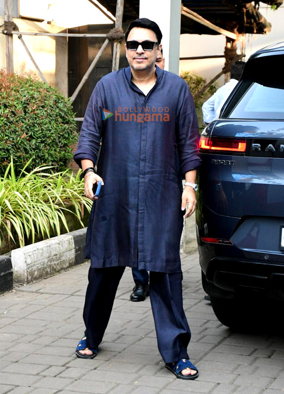Photos: Ayushmann Khurrana, Rashmika Mandanna and Dinesh Vijan snapped at Kalina airport