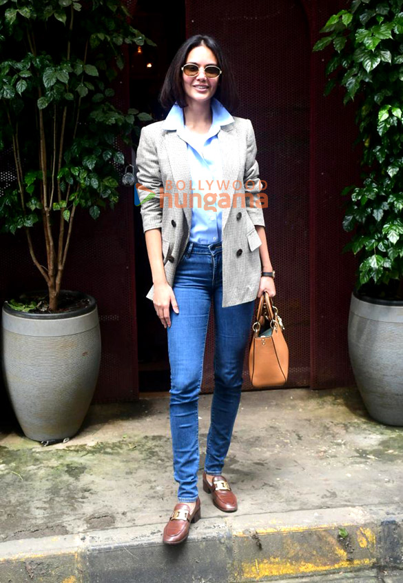 Photos: Esha Gupta snapped outside a salon in Bandra