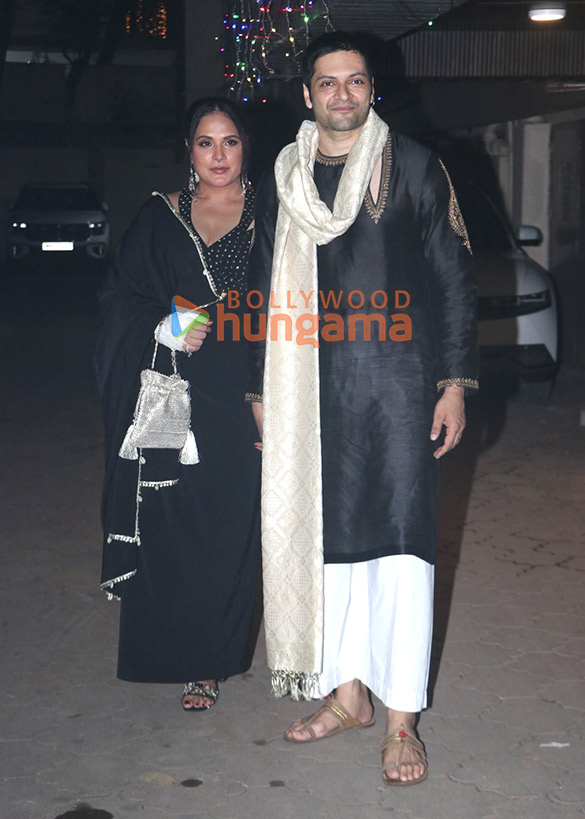Photos: Farhan Akhtar, Shibani Dandekar, Richa Chadha, Ali Fazal and others snapped attending Shabana Azmi and Javed Akhtar’s Diwali bash