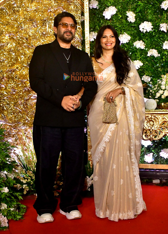 Photos: Hrithik Roshan, Saba Azad, Mrunal Thakur, Pooja Hegde, Mouni Roy, Nora Fatehi and others snapped attending Ramesh S Taurani’s Diwali bash