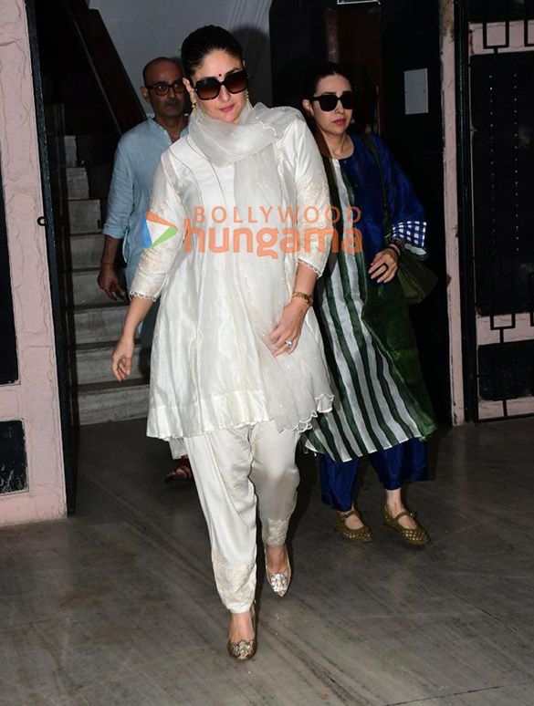 Photos: Kareena Kapoor Khan and Karisma Kapoor snapped in Bandra